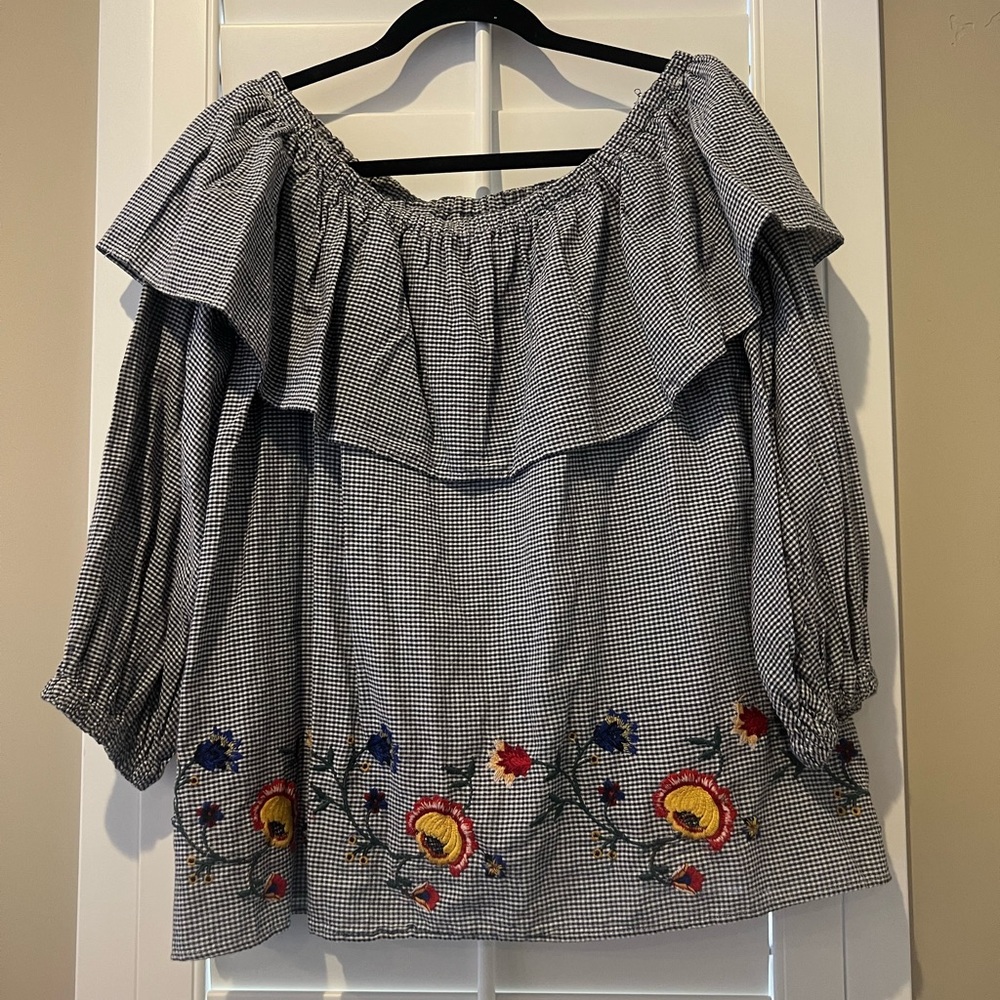 Off shoulder embroidered top